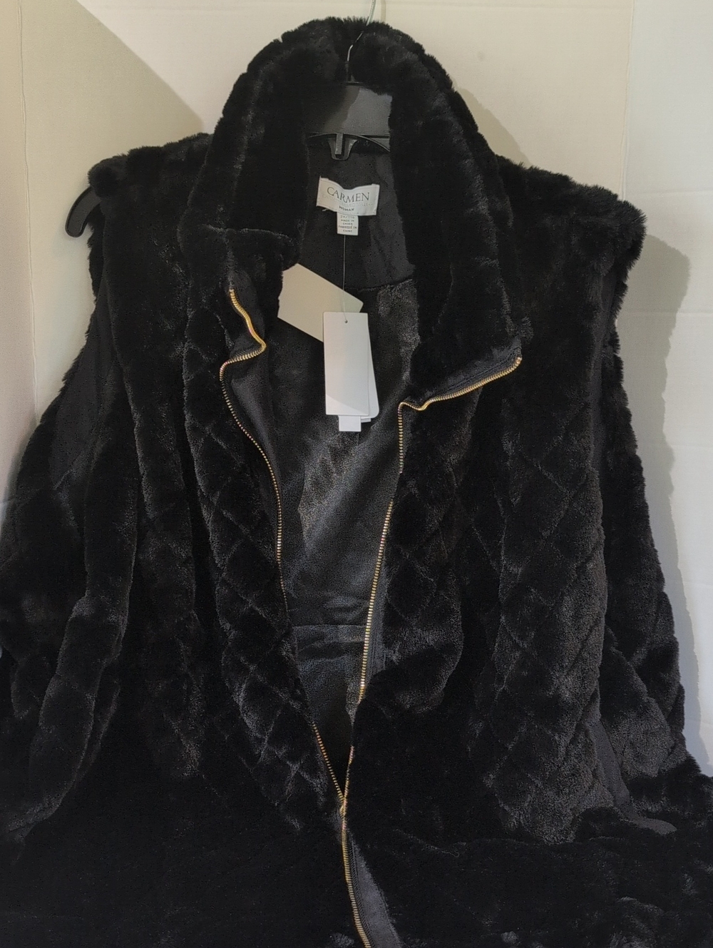 NWT Carmen Marc Valvo Black Quilted Faux-Fur Zip Jacket, 2X